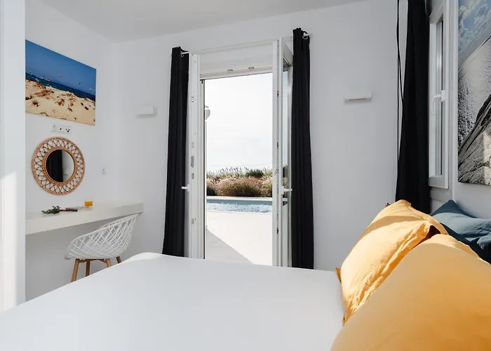 Villa Aura - Beachfront With Private Pool