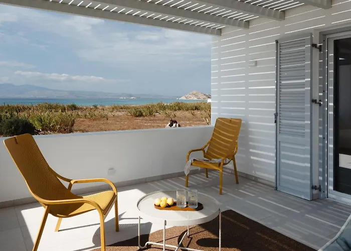 Villa Aura - Beachfront With Private Pool