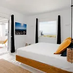 Vila Aura - Beachfront With Private Pool