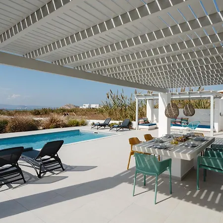 فيلة Aura - Beachfront With Private Pool Kastrákion